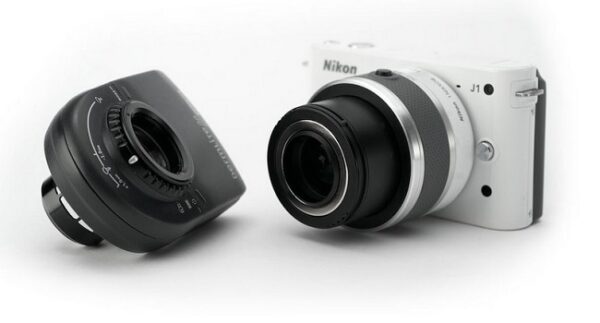 Fotocamera Nikon AW1 completa di anelli adattatori per Dermlite serie II e serie III