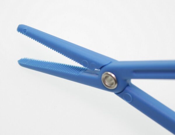 Pinza emostatica Kelly 13,5 cm sterile