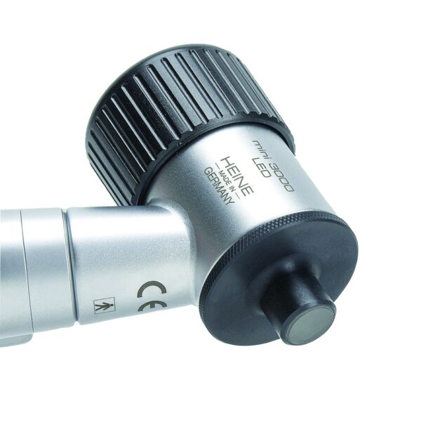 Dermatoscopio Heine mini 3000 con piastrina di contatto da 8 mm, disponibile come accessorio